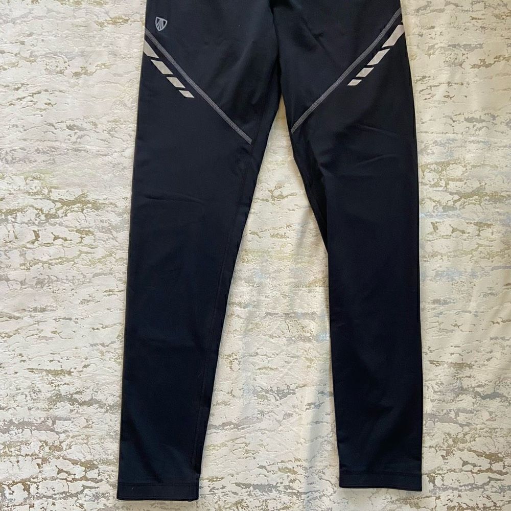 Trek Non Padded Men’s Classic Tightbike Pants Reflective Detail View 4